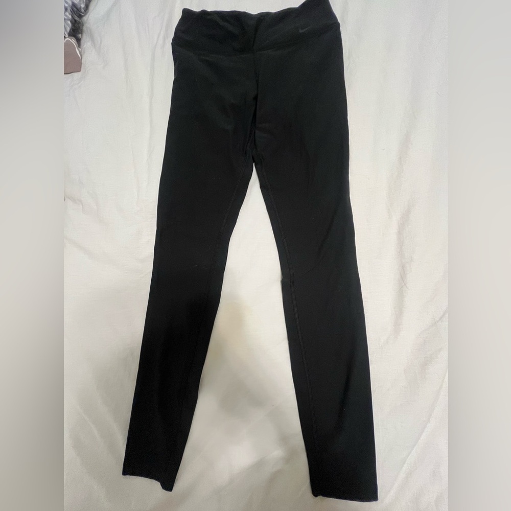 Nike Women’s Cropped Leggings
